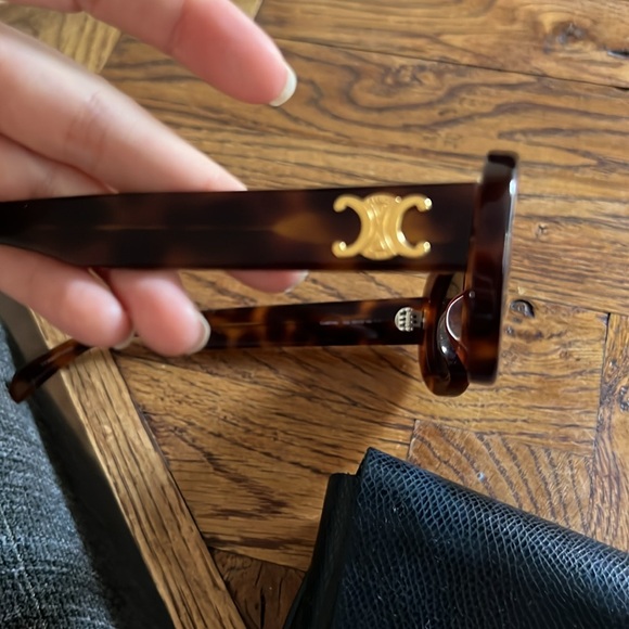 Celine triomphe oval frame acetate sunglasses- tortoiseshell - Picture 3 of 7